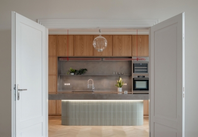 Rekonstrukce prvorepublikového bytu v Brně - foto: Alex Shoots Buildings