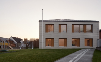 Extension and superstructure of the kindergarten in Kravaře - foto: Jiří Alexander Bednář