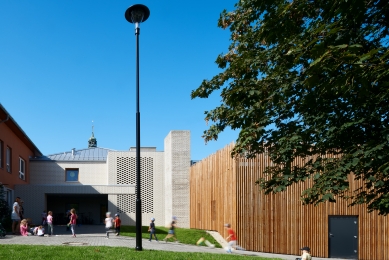 Extension and superstructure of the kindergarten in Kravaře - foto: Jiří Alexander Bednář