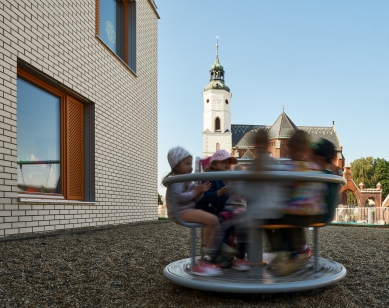 Extension and superstructure of the kindergarten in Kravaře - foto: Jiří Alexander Bednář