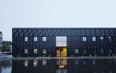 Výrobní budova Era - foto: Peter Fabo