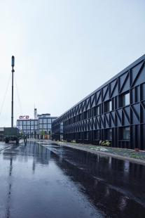 Výrobní budova Era - foto: Peter Fabo