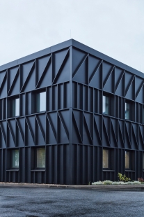 Výrobní budova Era - foto: Peter Fabo