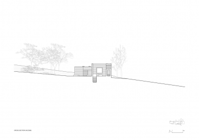 Frame House - <translation>Příčný řez</translation> - foto: Pedro Domingos, Arquitectos