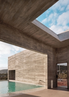 Frame House - foto: Francisco Nogueira