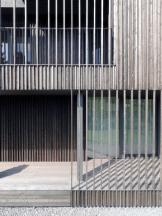 Dům s kočičí promenádou - foto: Tomaž Gregorič