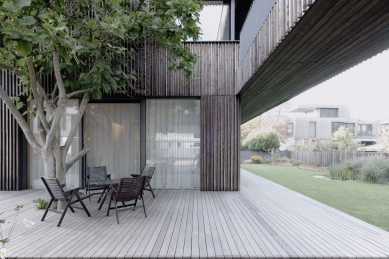 Dům s kočičí promenádou - foto: Tomaž Gregorič