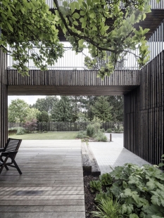 Dům s kočičí promenádou - foto: Tomaž Gregorič