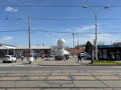 Slávy Fuchs - Autobusové nádraží u hotelu Grand, 23.4.2025 - foto: Petr Šmídek