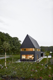 Dům se stodolou - foto: MgA. Peter Fabo