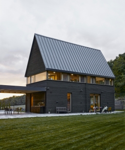 Dům se stodolou - foto: MgA. Peter Fabo