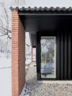 House under the poplars - foto: Tomaž Gregorič
