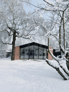 House under the poplars - foto: Tomaž Gregorič
