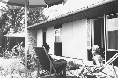 House under the poplars - <translation>Dallas snapshot</translation> - foto: France in Marta Ivanšek foundation