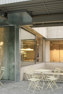 Bistro Ferdinand - foto: Alex Shoots Buildings