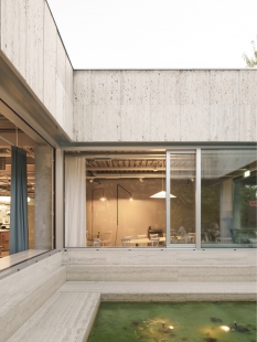 Bistro Ferdinand - foto: Alex Shoots Buildings