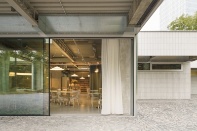 Bistro Ferdinand - foto: Alex Shoots Buildings