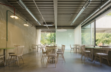 Bistro Ferdinand - foto: Alex Shoots Buildings