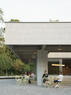 Bistro Ferdinand - foto: Alex Shoots Buildings