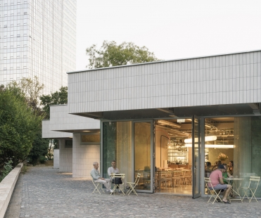 Bistro Ferdinand - foto: Alex Shoots Buildings