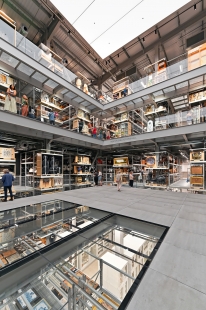 The V&A East Storehouse - foto: Petr Šmídek, 2025