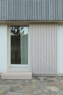 Dom v Dolnej Lehote - foto: Tomáš Krištek