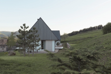 Dom v Dolnej Lehote - foto: Tomáš Krištek