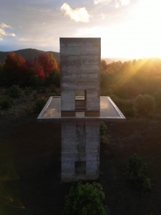 Věž Lama - foto: © Pezo von Ellrichshausen