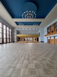 Nové bary a aktualizace barevnosti interiérů Domu kultury v Ústí nad Labem