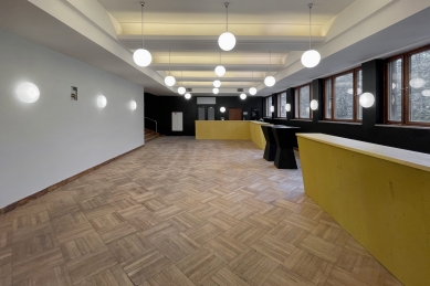 Nové bary a aktualizace barevnosti interiérů Domu kultury v Ústí nad Labem