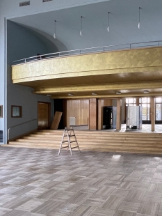 Nové bary a aktualizace barevnosti interiérů Domu kultury v Ústí nad Labem