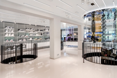 Showroom with filming equipment - foto: Vojtěch Homolka