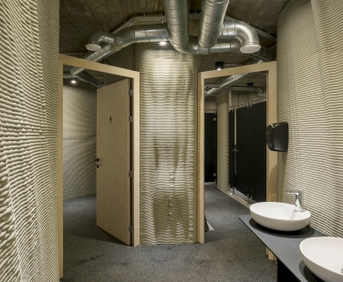 Enterprise - foto: Alex Shoots Buildings