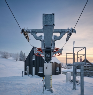 Obslužná stanice vleku - foto: BoysPlayNice