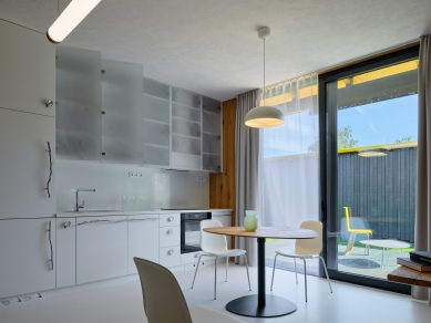 Bee House - foto: BoysPlayNice