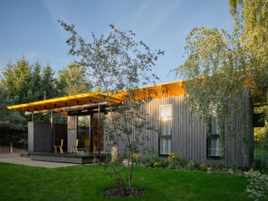 Bee House - foto: BoysPlayNice