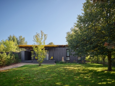 Bee House - foto: BoysPlayNice