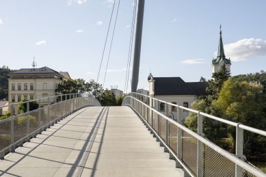 Pedestrian bridge over the Berounka - foto: © Tomáš Souček