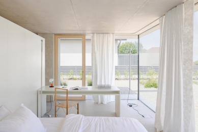 Dům na okraji pláně - foto: © Ana Skobe