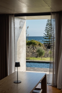 Dům u Rozbité skály - foto: © Ivo Tavares Studio