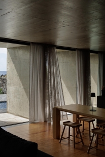 Dům u Rozbité skály - foto: © Ivo Tavares Studio