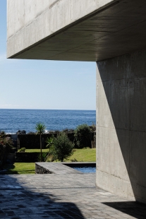 Dům u Rozbité skály - foto: © Ivo Tavares Studio