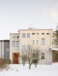 Knihovna v Červeném Kostelci - foto: Alex Shoots Buildings