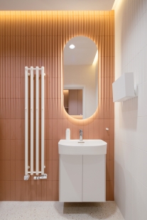 Palác Akropolis Offices - foto: Alex Shoots Buildings