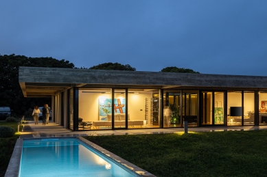 House CR - foto: © Ivo Tavares Studio