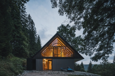 Cottage on the hillside - foto: Petr Polák