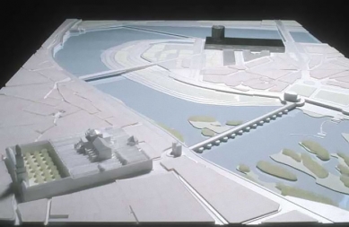 Cordoba Congress Center - soutěžní projekt  - Toyo Ito - model soutěžního projektu