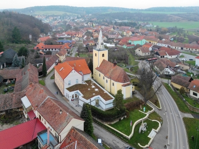 Addition to the Primary School in Veverské Knínice - foto: NEW WORK