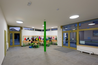 Addition to the Primary School in Veverské Knínice - foto: NEW WORK