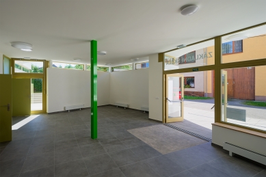 Addition to the Primary School in Veverské Knínice - foto: NEW WORK